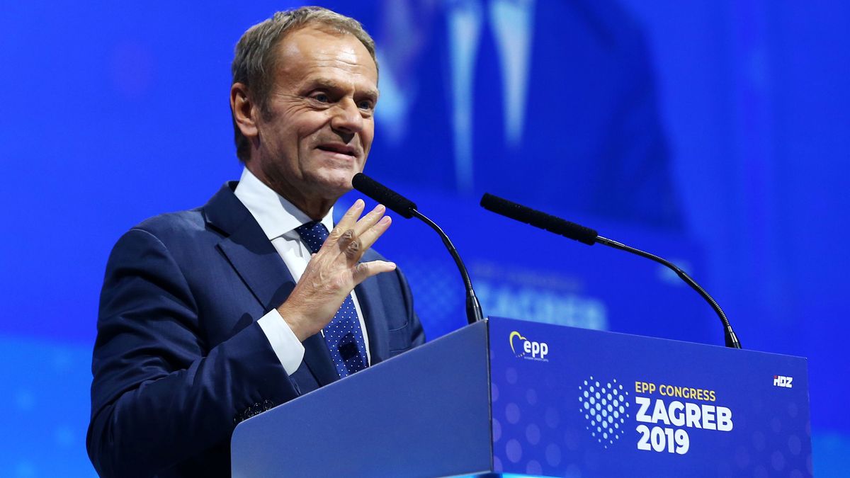 El Partido Popular Europeo elige a Donald Tusk como su presidente