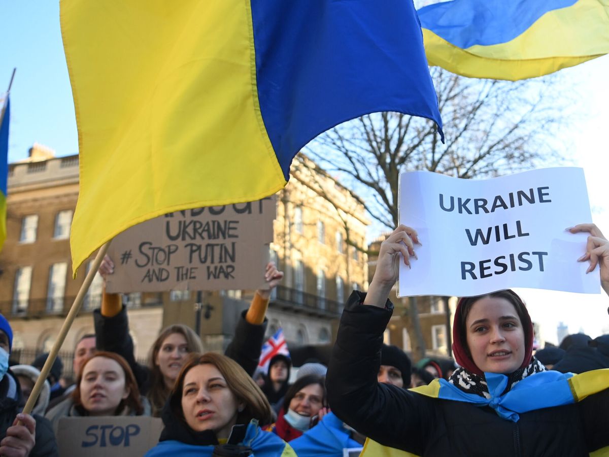 Foto: Protestas contra la invasión rusa en Ucrania. (EFE/ EPA/ Neil Hall)