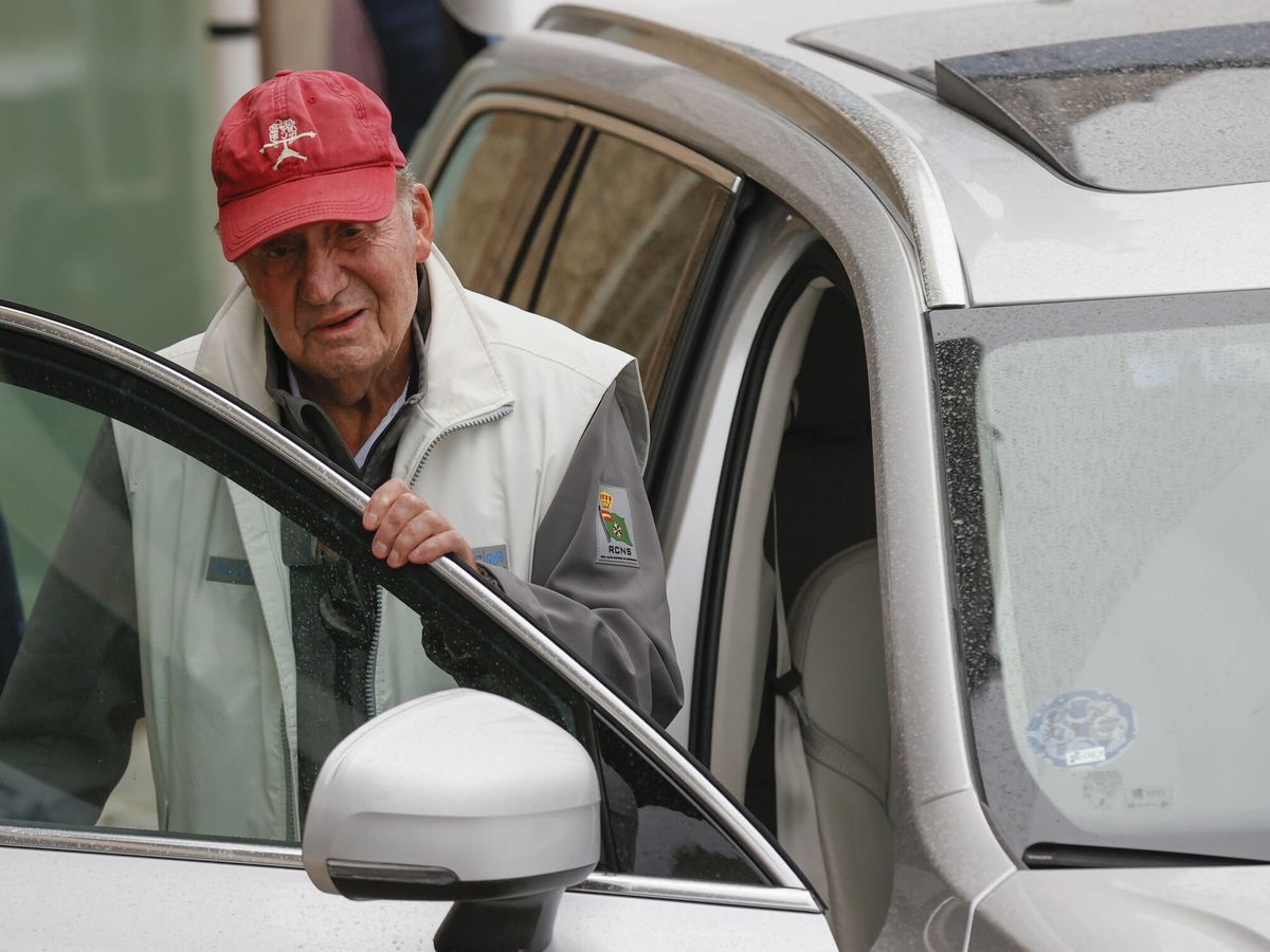 Foto: El rey Juan Carlos, en una de sus últimas visitas a Sanxenxo. (EFE/Lavandeira Jr)