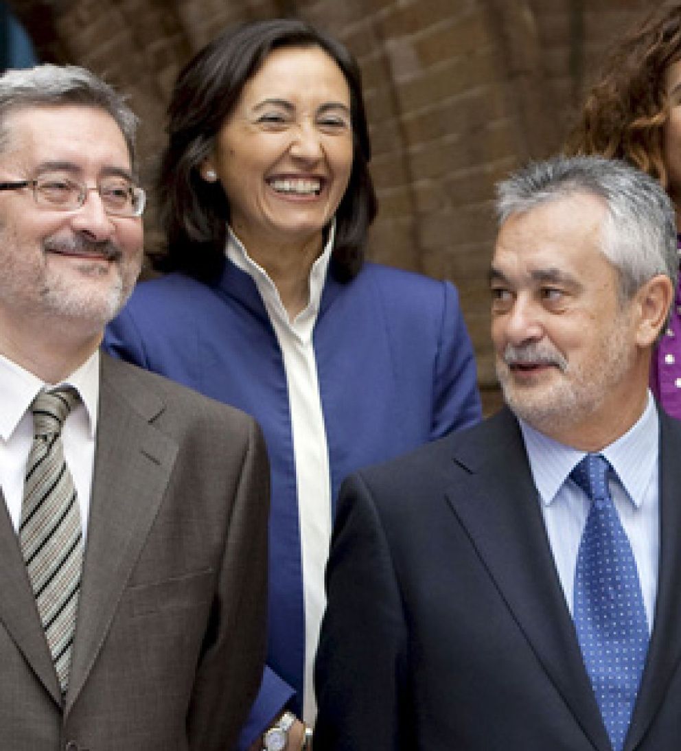 Foto: El décimo Gobierno andaluz, encabezado por Griñán, toma posesión