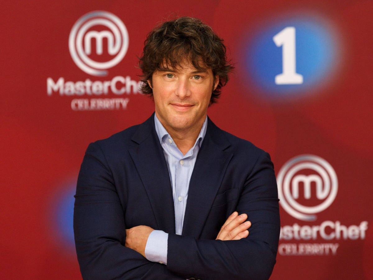 Foto: Jordi Cruz, en la presentación de la nueva temporada de 'MasterChef' en Vitoria. (EFE/David Aguilar)