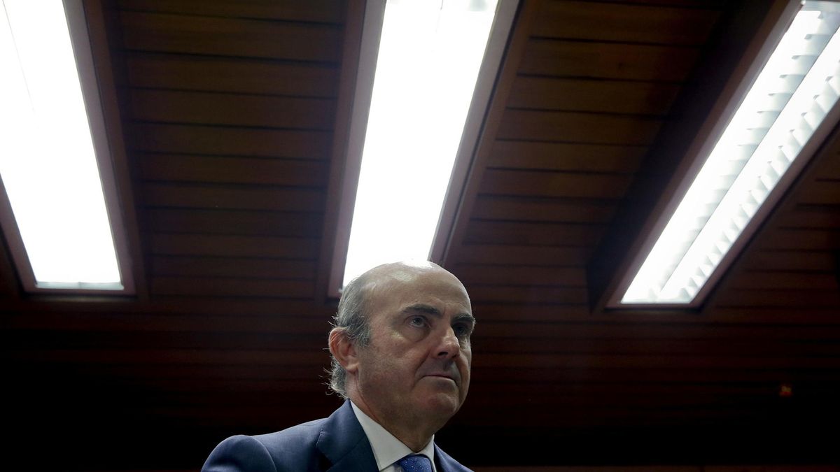 La caída se acelera: España emite al -0,02% y se consagra en el club de tipos negativos