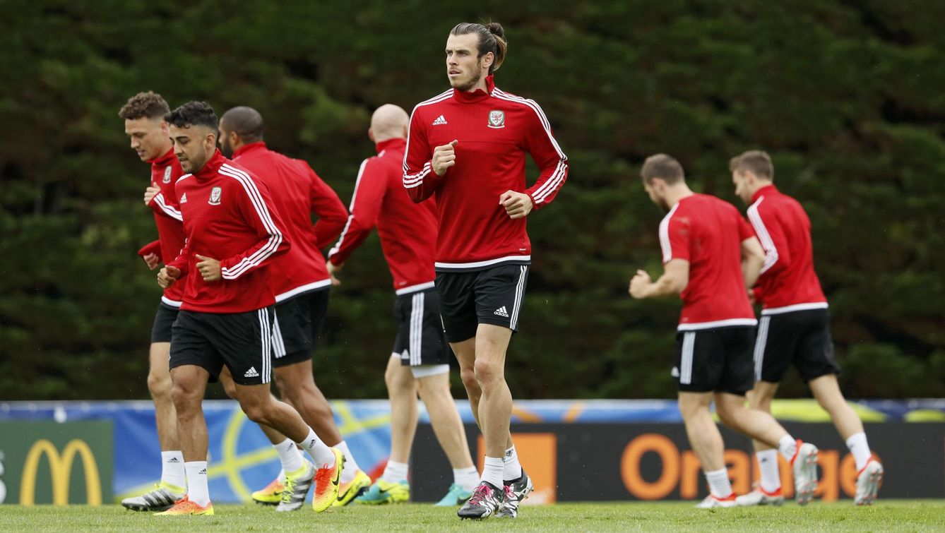 Bale, durante un entrenamiento con Gales. (Reuters)