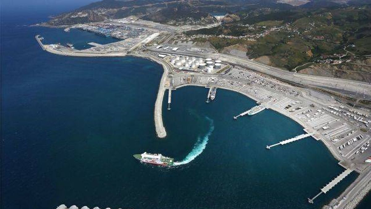 Rabat lanza la reconversión de sus puertos para 'robar' a España el negocio de la estiba