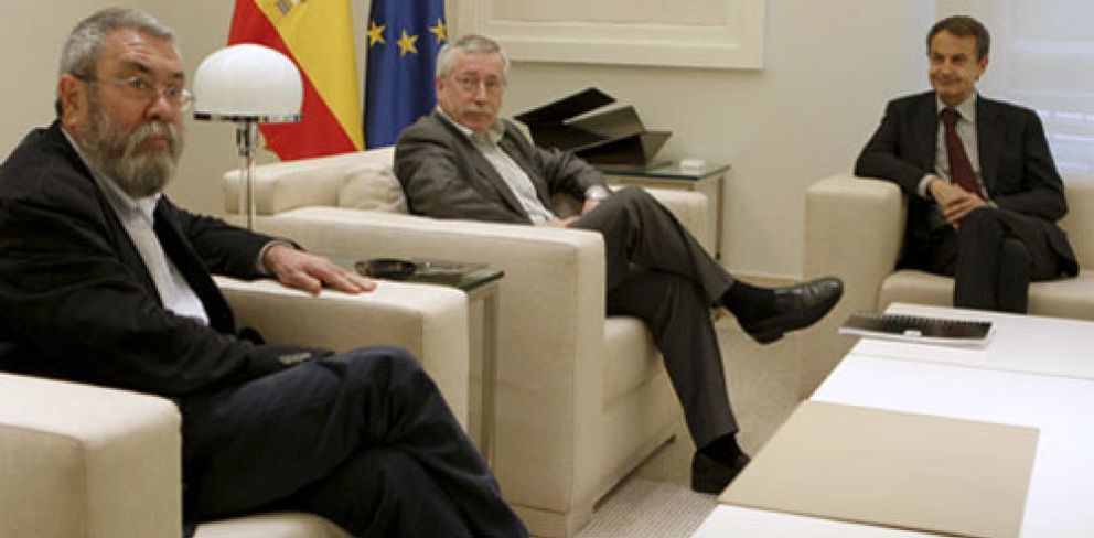 Foto: Zapatero no tocará a los sindicatos ni un euro en subvenciones pese al plan de ajuste