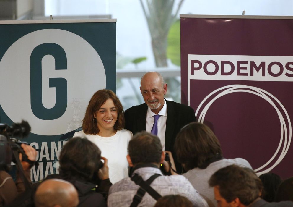Foto: Celia Mayer, coportavoz de Ganemos Madrid, junto al secretario general de Podemos en la capital, Jesús Montero. (Reuters)