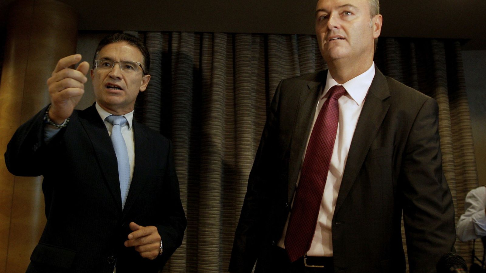 Foto: El presidente del PPCV, Alberto Fabra y Serafín Castellano. (Efe)