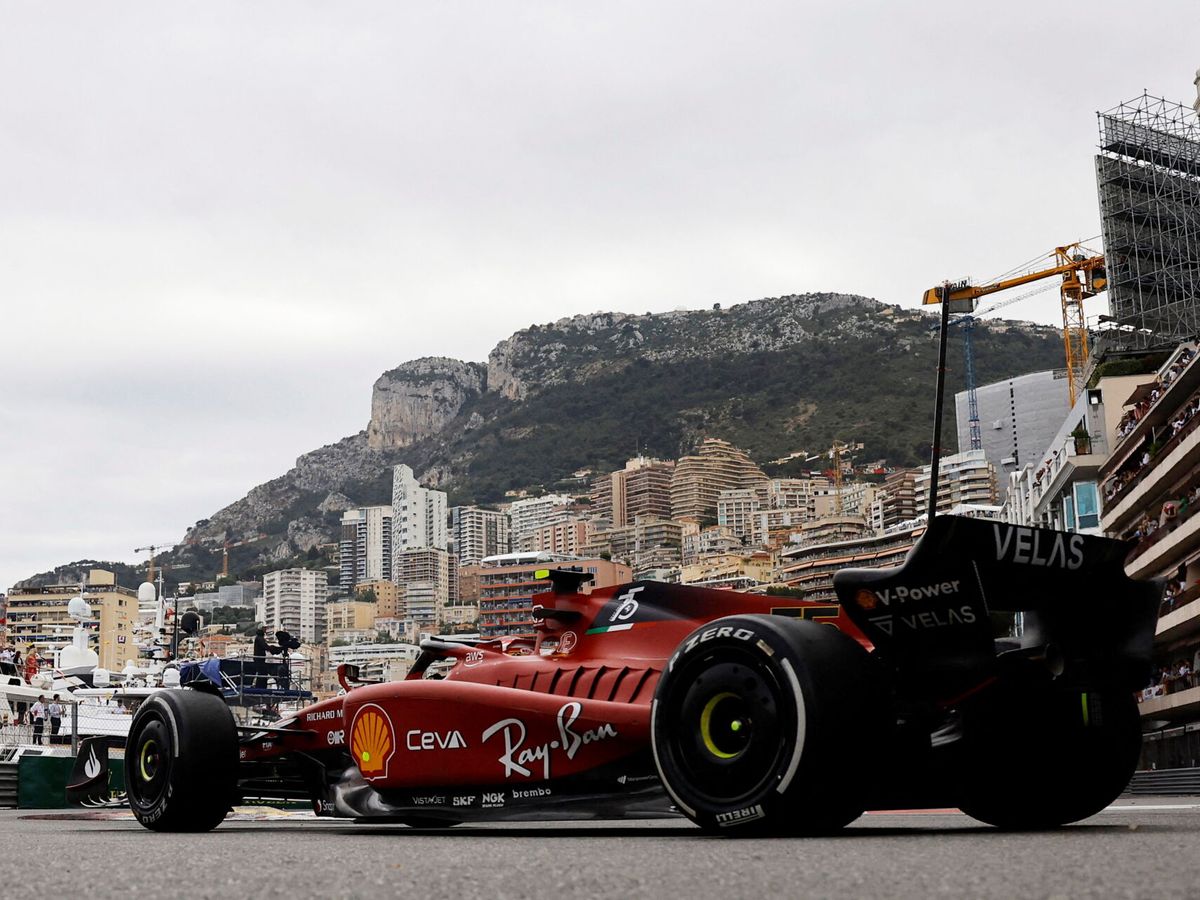 Foto: Carlos Sainz en el pasado Gran Premio de Monaco (REUTERS/ Christian Hartmann)