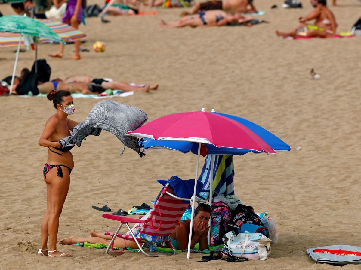 Foto: Canarias recibe más turistas en otoño e invierno que en verano. (Reuters)