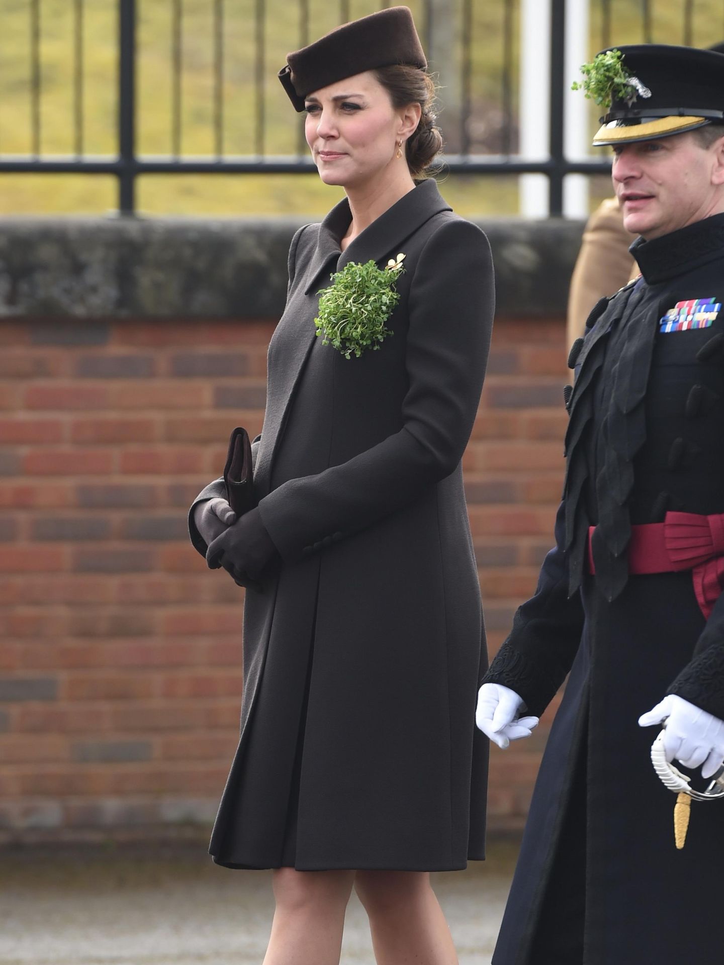 Kate Middleton, embarazada en el Día de San Patricio del año 2015. (Reuters/Pool/Eddie Mulholland)