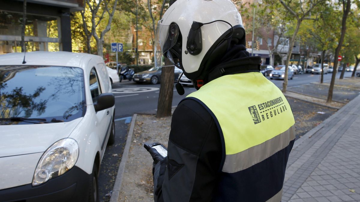 Madrid: La Castellana y Cascorro, vía y plaza donde más multas se ponen por aparcar mal