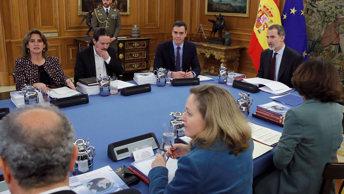 Podemos prepara una ofensiva sobre Casa Real tras el último choque con el PSOE