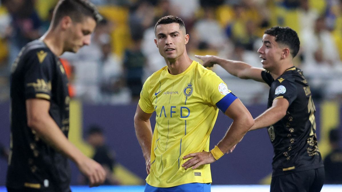 Cristiano Ronaldo, a gritos en su último partido: arremete contra un trabajador por pedirle un 'selfie'