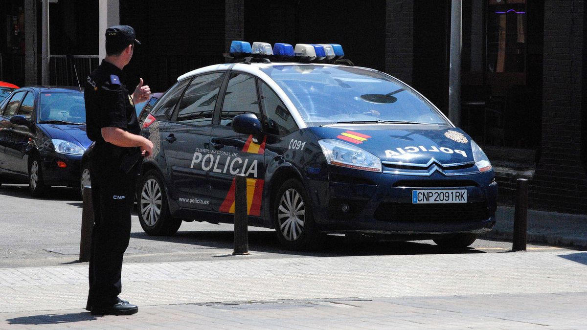Dos hombres matan de un disparo a una mujer y huyen en un coche en Zaragoza