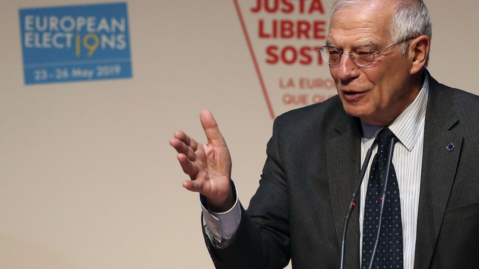Foto: El ministro de Exteriores, Josep Borrell, este 22 de febrero en la convención del PES, en Madrid. (EFE)