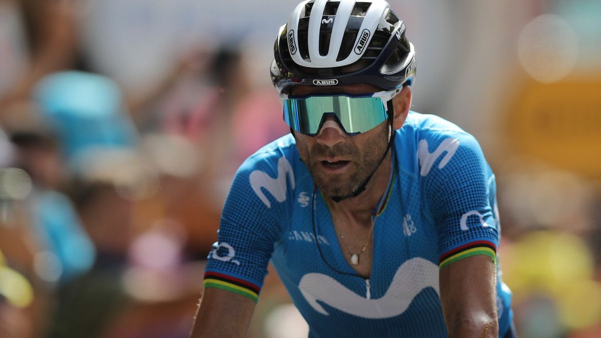Alejandro Valverde regresa de su lesión con victoria y caída en Sicilia