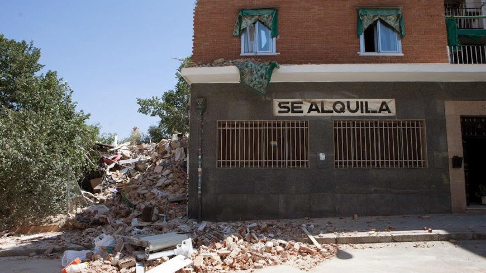 Foto: Edificio derrumbado en Carabanchel. (EFE)