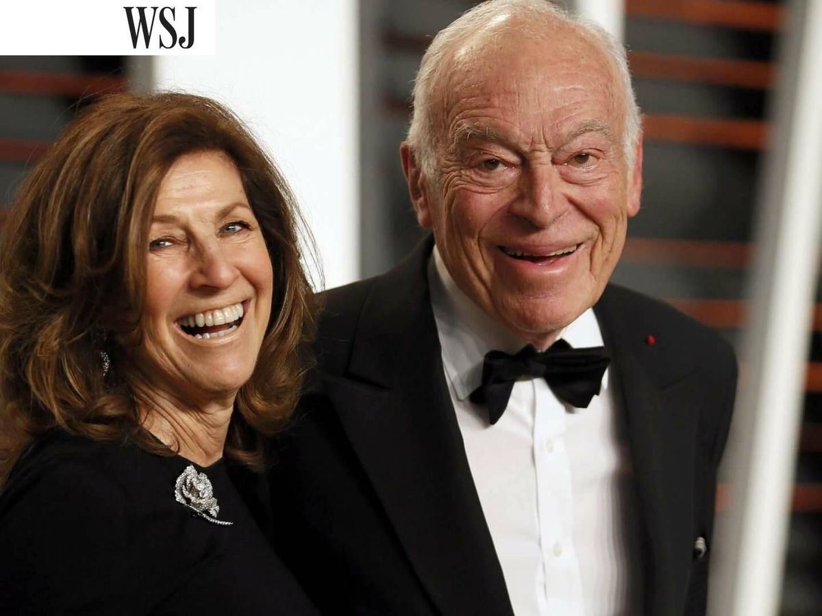 Foto: El CEO de Estée Lauder, Leonard Lauder, junto a su esposa. (Reuters/D.Moloshok)