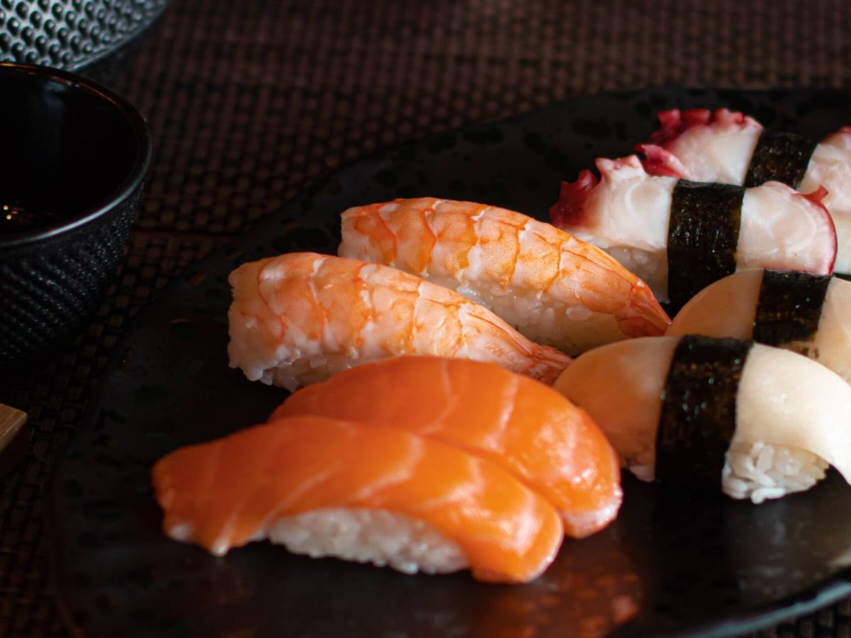 Foto: La dieta del sushi, en qué consiste y por qué ayuda a que no tengamos hambre. (Pexels/Maria Buloczka)