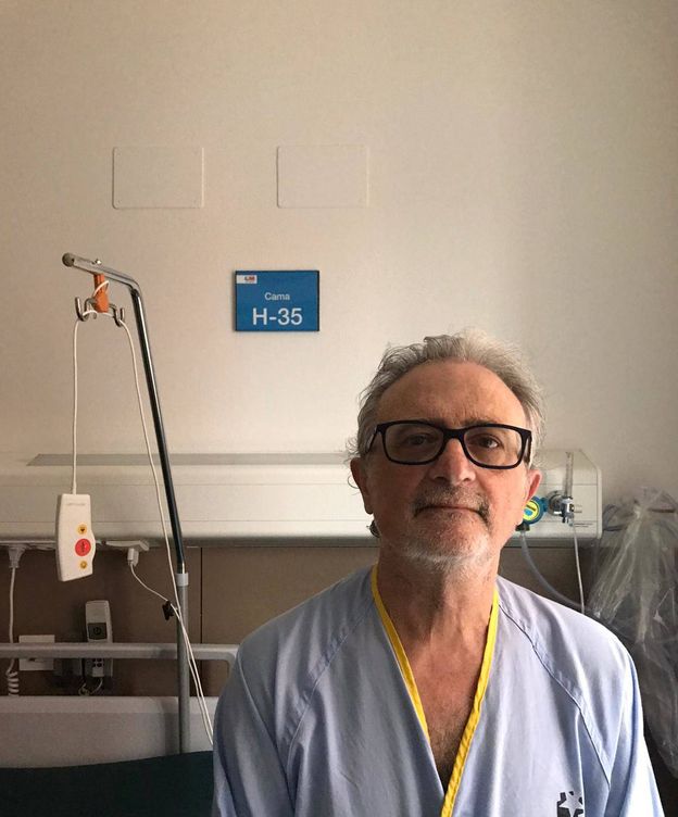 Foto: Juan Torres, en el hospital, ingresado por coronavirus. 