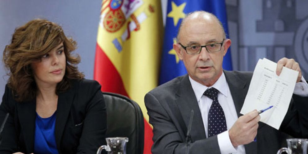 Foto: Sáenz de Santamaría matiza a Montoro e insiste en que se cumplirá la meta del déficit
