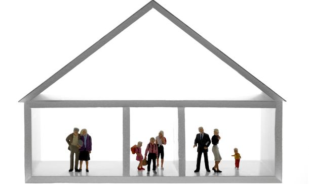 Foto: Somos familia numerosa: ¿puedo comprar dos casas contiguas y unirlas?