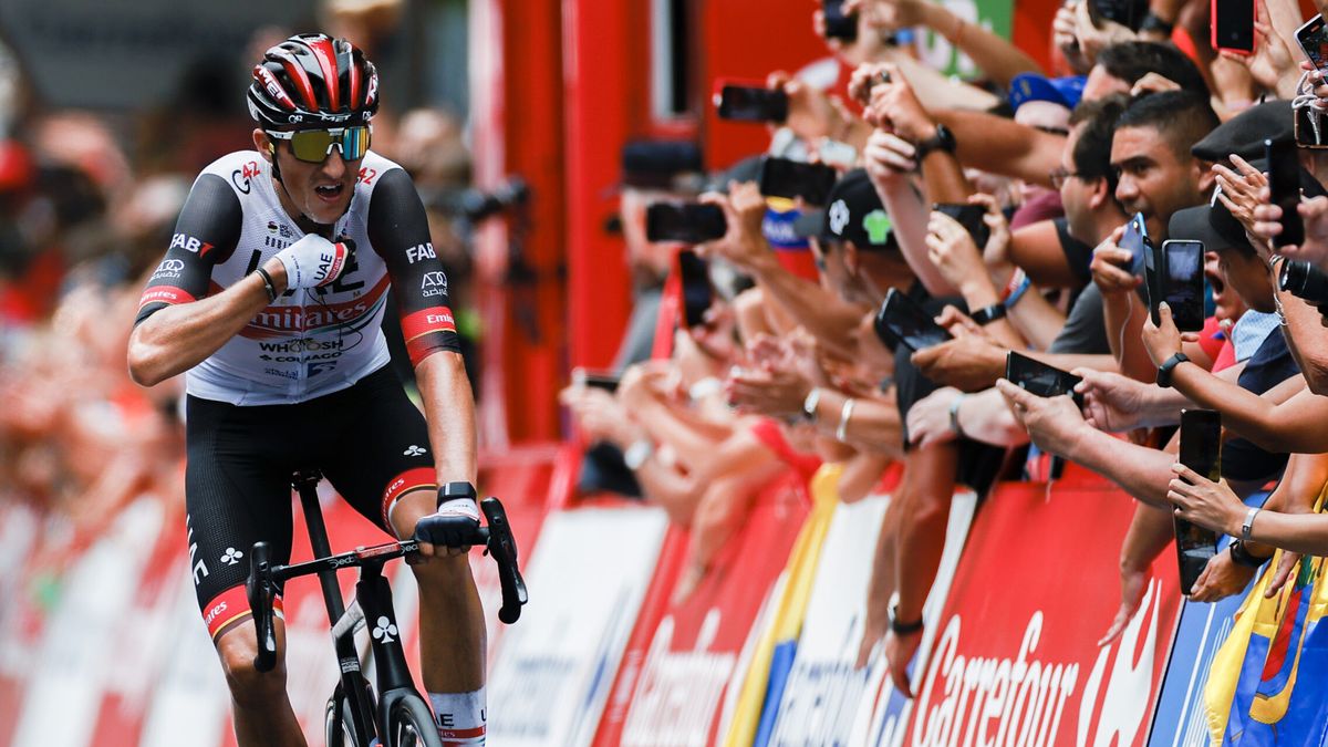 La Vuelta a España: en Países Bajos hay emoción regular, pero Roglic domina y Soler gana 