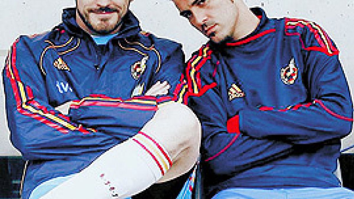 Casillas y Villa, señalados en Real Madrid y Barcelona, felices con la selección española