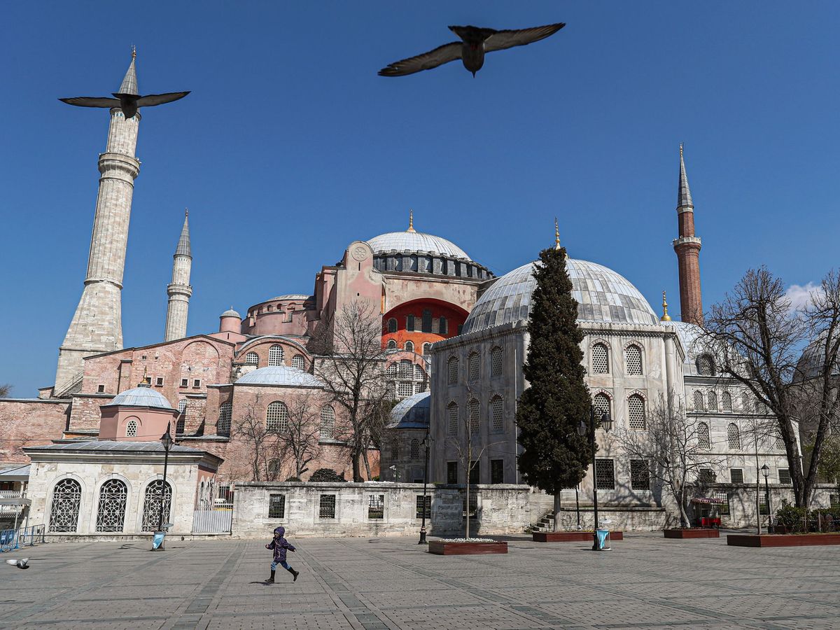 Iglesia, mezquita, museo y mezquita otra vez: Turquía decreta reconvertir  Santa Sofía