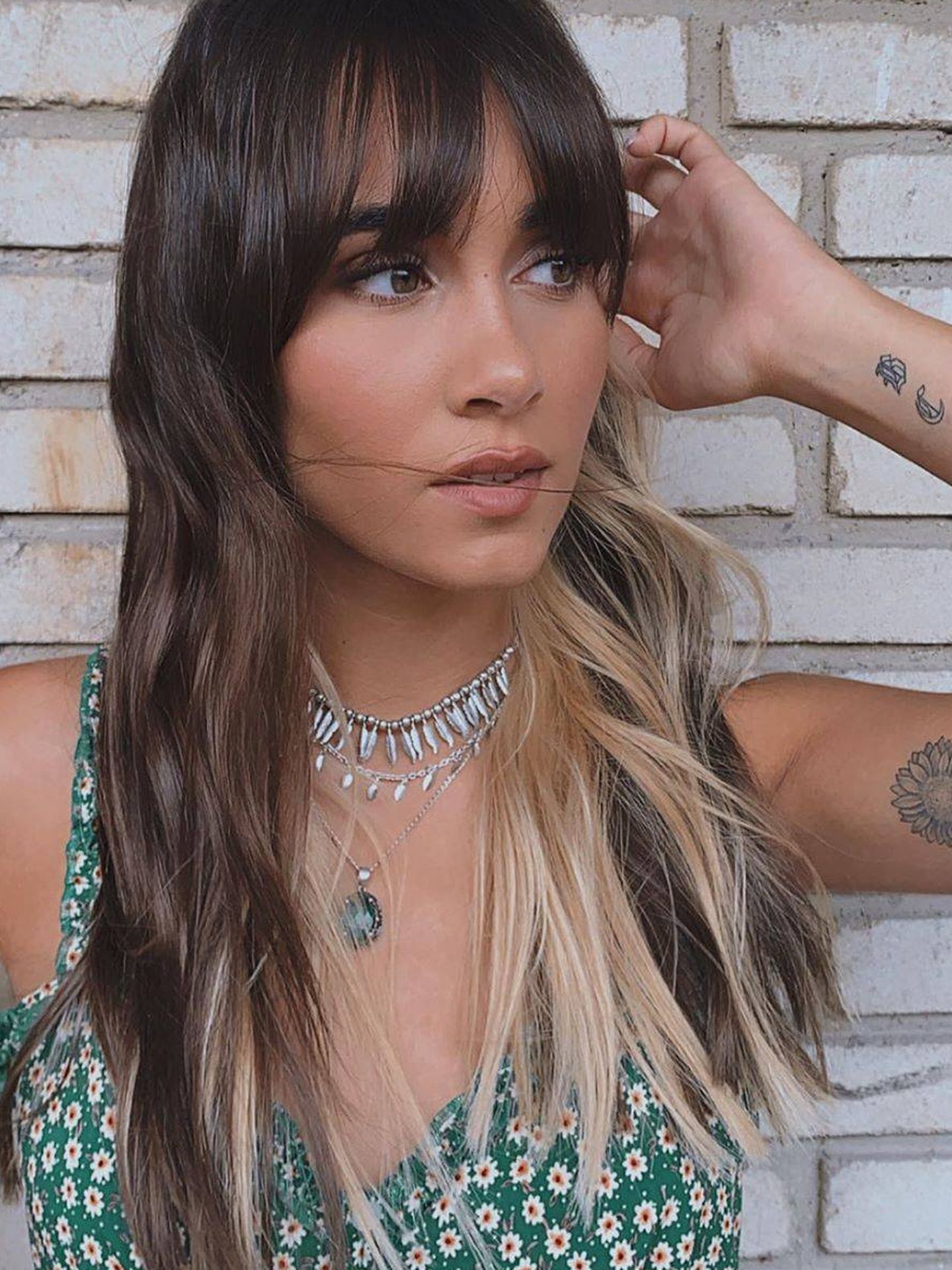 Aitana sorprende con un nuevo cambio de look, se pasa al rubio platino a medias. (Instagram, @aitanax)