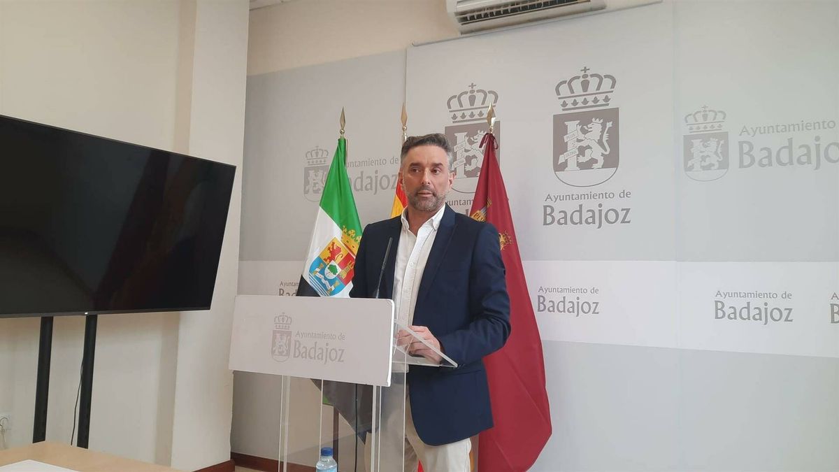 Un concejal de Vox en Badajoz se da de baja ante la "decepción" por la deriva del partido