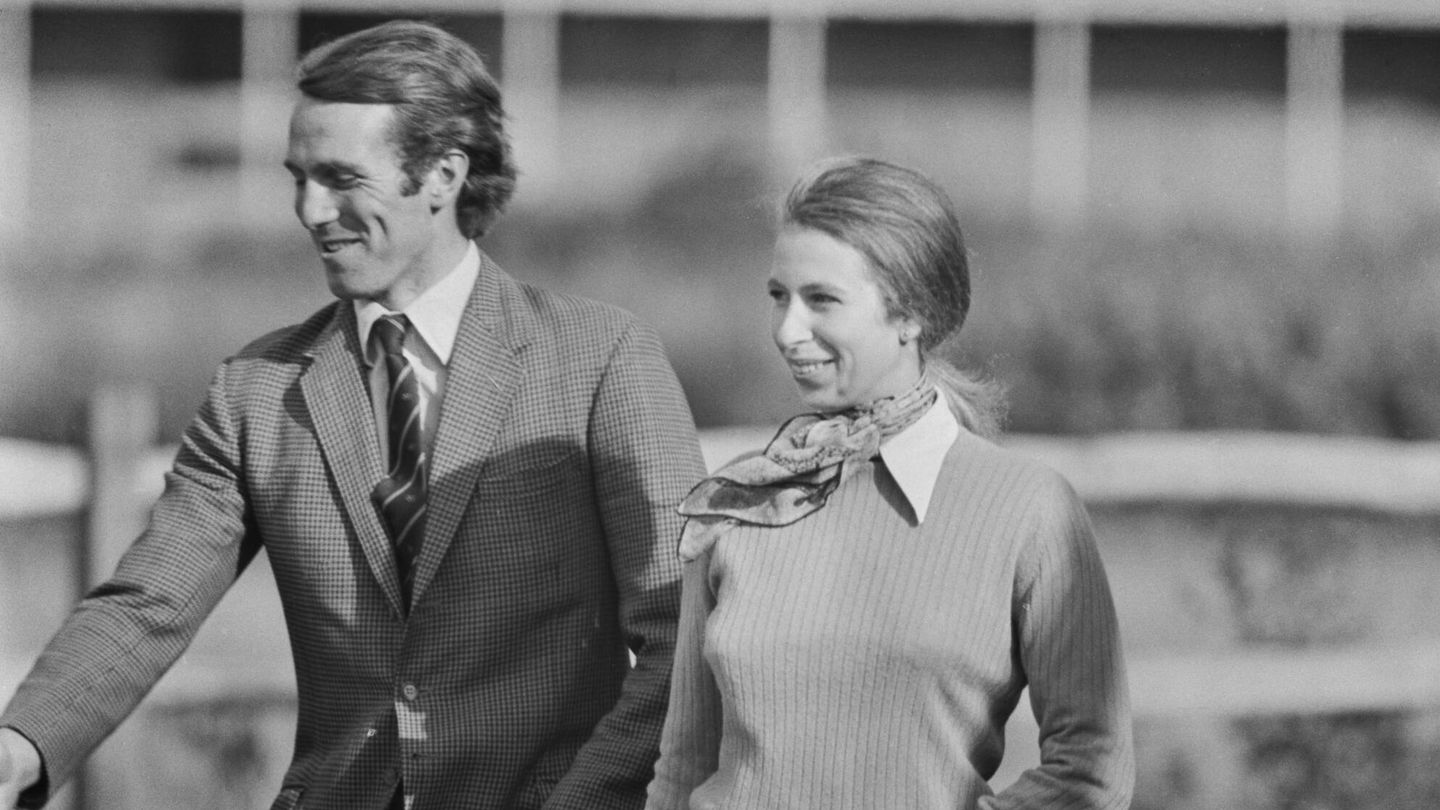 La princesa Ana y Mark Phillips en 1973. (McCarthy/Daily Express/Hulton Archive/Getty Images)