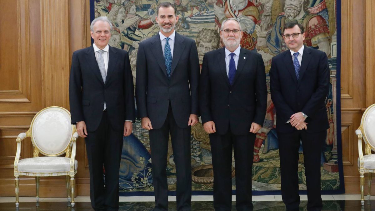 El Rey recibe a los tres españoles que forman la cúpula del notariado mundial