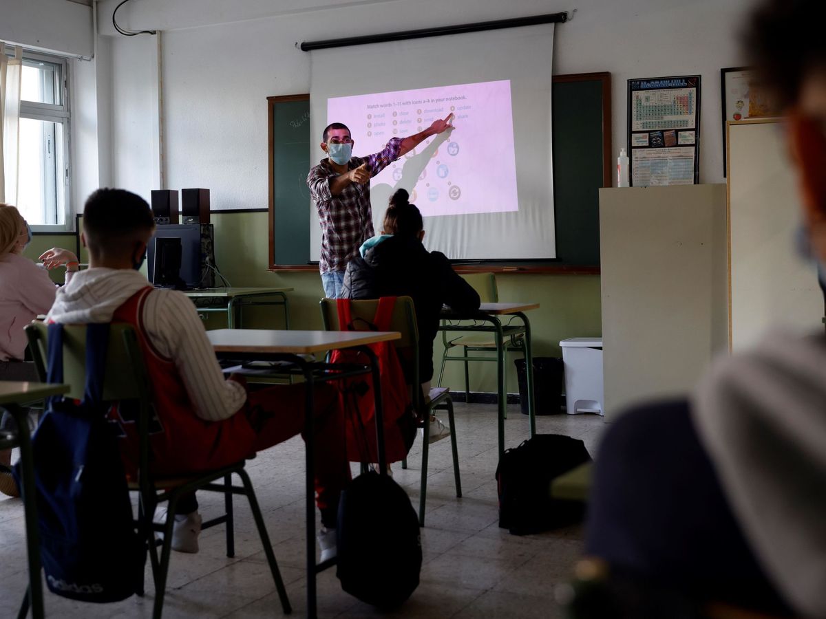 Foto: Un aula del IES Gaspar Melchor de Jovellanos en Fuenlabrada (Madrid). (EFE)