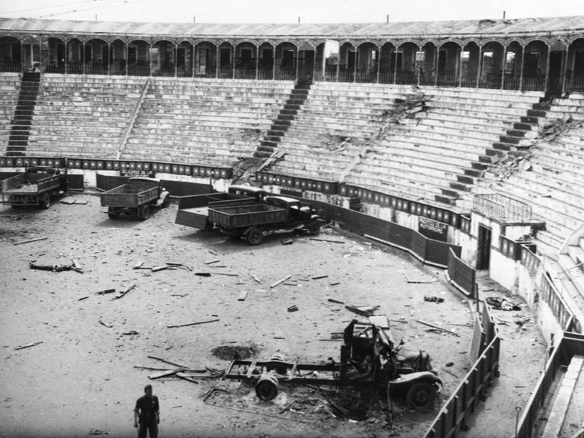 Foto: Plaza de Toros de Badajoz durante la Guerra Civil 