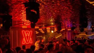 De sala de barrio a Patrimonio Cultural: la discoteca madrileña que ...