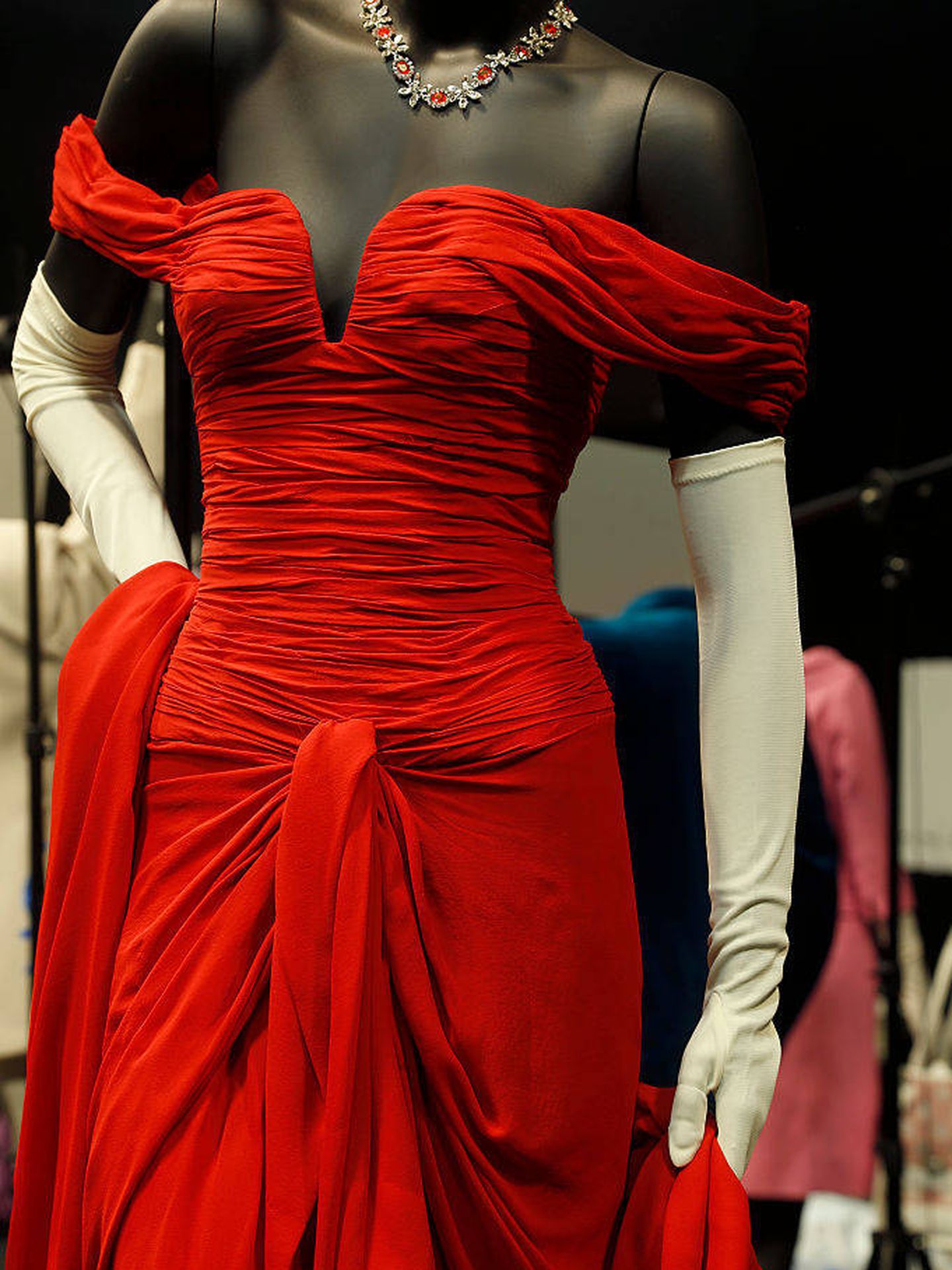 Comienzo Lanzamiento Inocente Cómo se hizo el vestido rojo de 'Pretty Woman' y porqué es un icono de la  moda