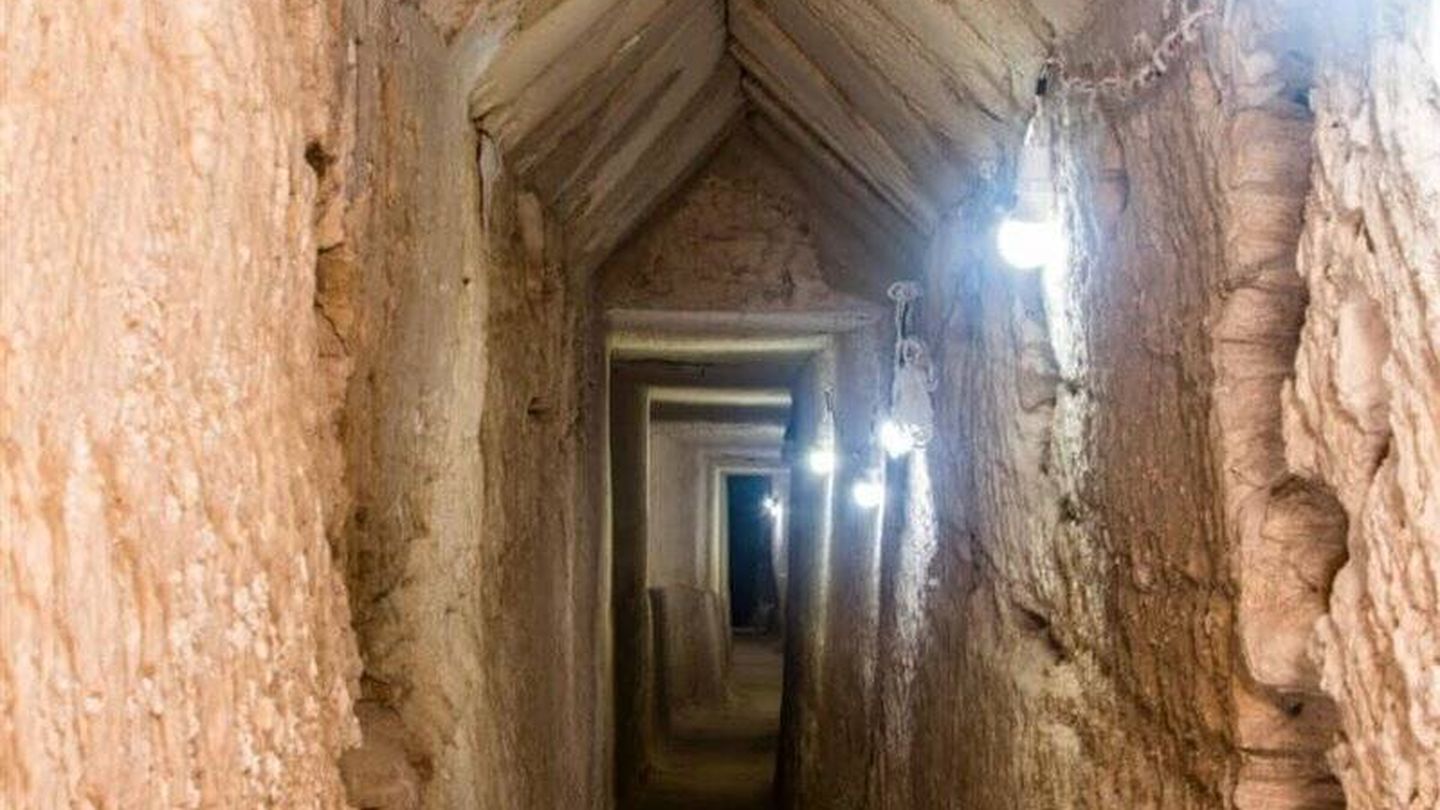El túnel encontrado en el yacimiento de Taposiris Magna (Ministerio de Antigüedades de Egipto)