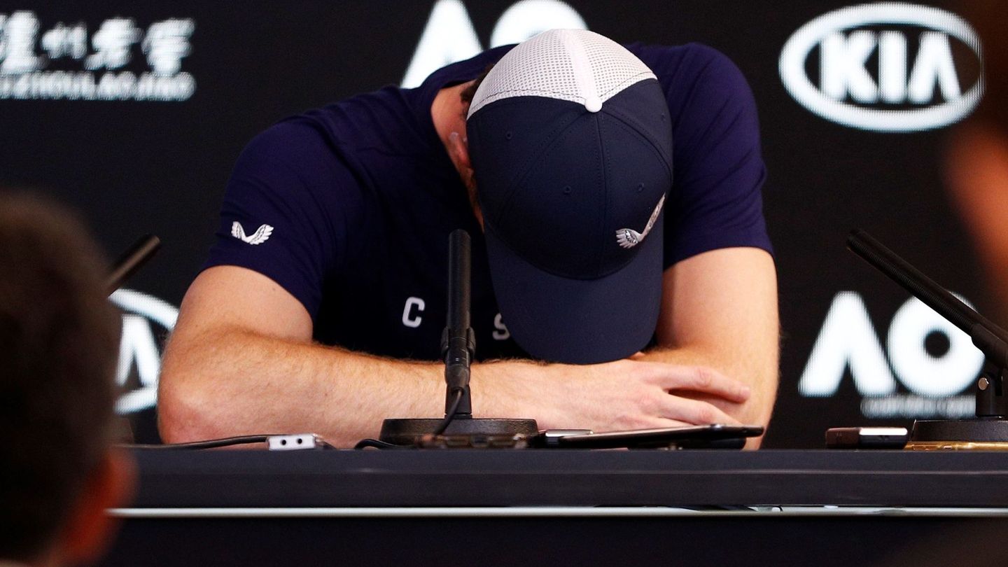 Andy Murray, desolado en la rueda de prensa en la que ha anunciado su adiós al tenis profesional. (EFE)