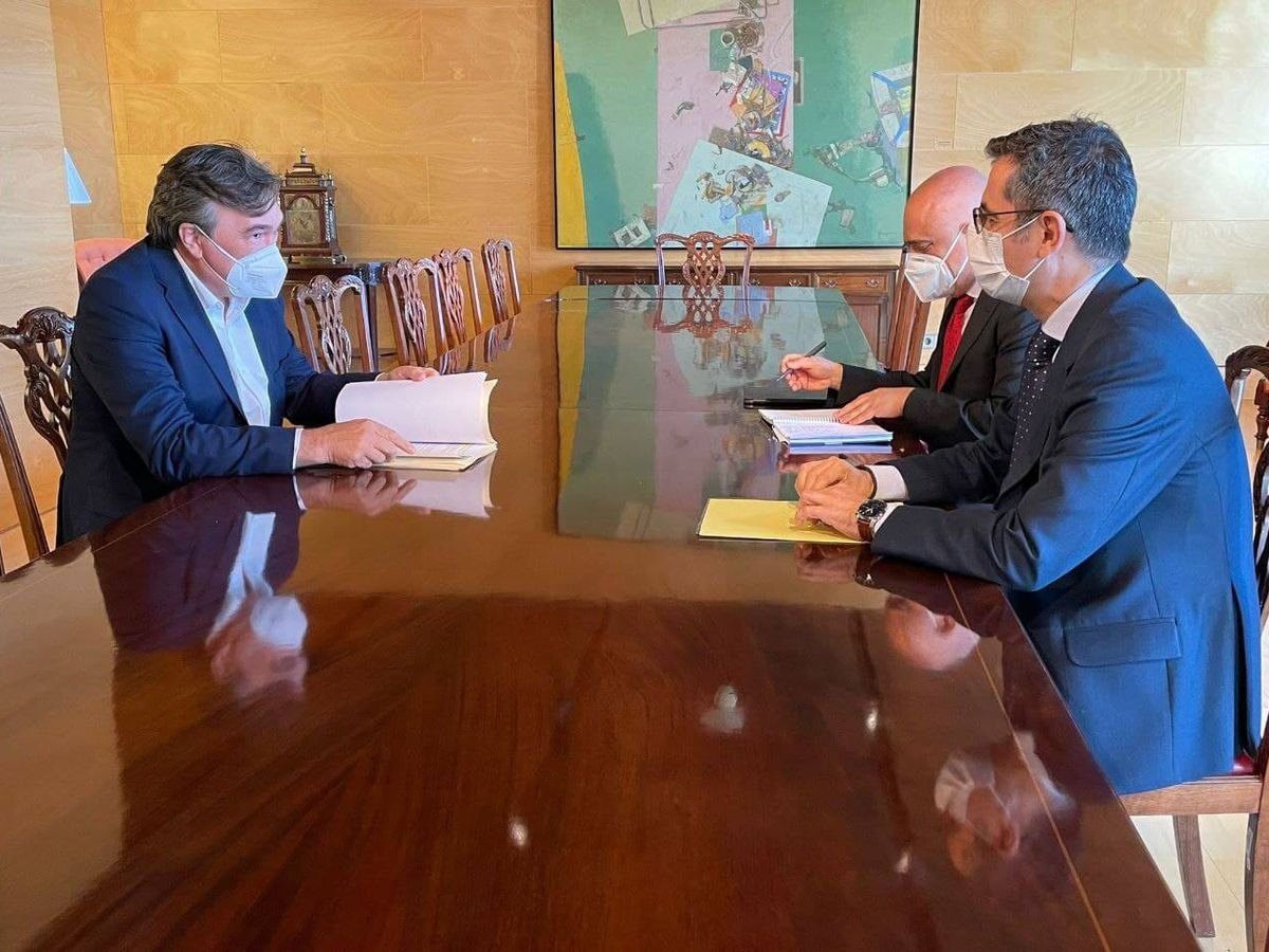 Foto: Guitarte, junto a Bolaños, en plena negociación de los Presupuestos. (Teruel Existe)
