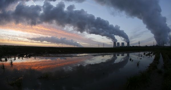 Foto: Foto de archivo de una central de carbón. (Reuters)