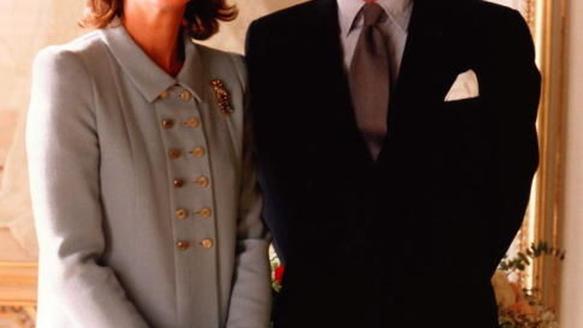 La historia del no vestido de novia de Carolina de Mónaco para su boda con Ernesto de Hannover hace 25 años
