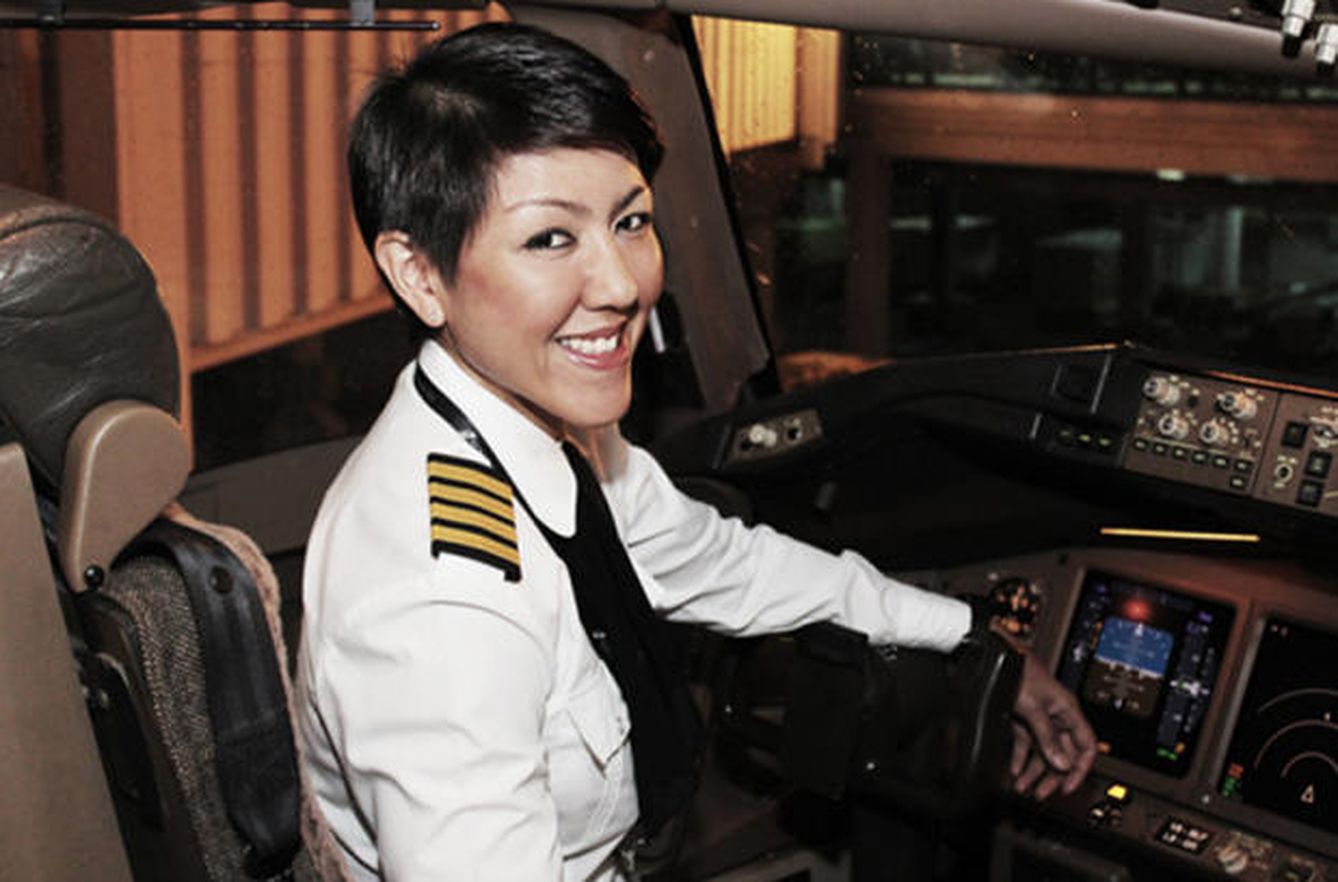 La piloto de Brunei, Czarena (Royal Airlines Brunei)