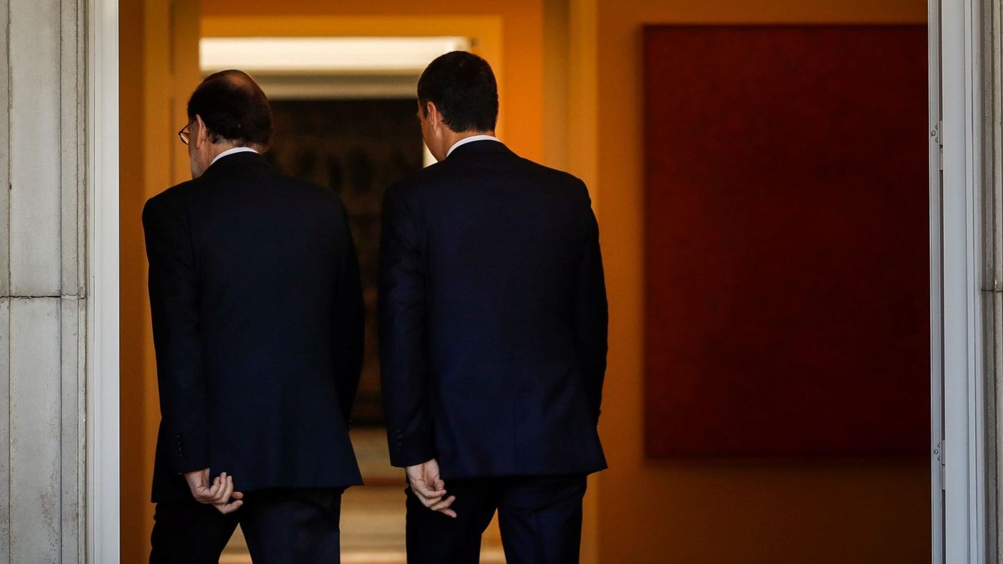 Mariano Rajoy y Pedro Sánchez, durante su última reunión en La Moncloa, el pasado 15 de mayo. (EFE)