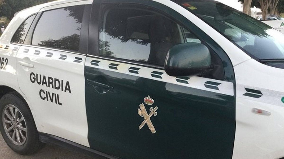 Un guardia civil fuera de servicio salva la vida a un niño de dos años en Brenes, Sevilla