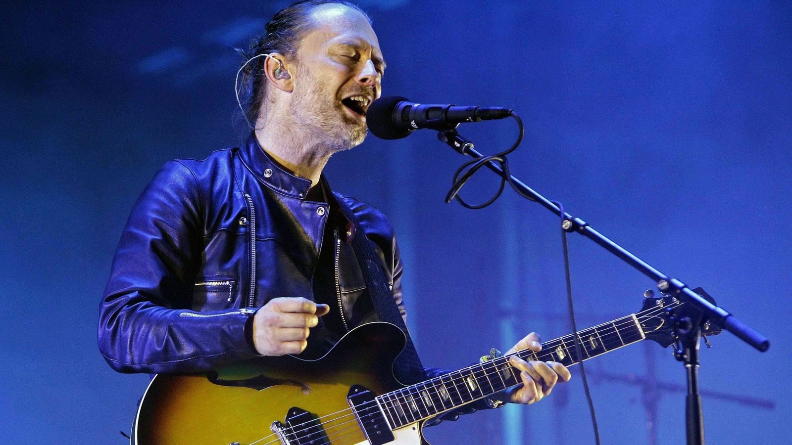 Foto: El cantante de Radiohead, el británico Thom Yorke, durante su actuación en el Primavera Sound Festival 2016 de Barcelona. Foto: EFE Marta Pérez.