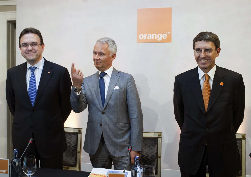 Foto: El director financiero de Orange España, Federico Colom; el consejero delegado adjunto y responsable de operaciones en Europa de Orange, Gervais Pellisier; y el