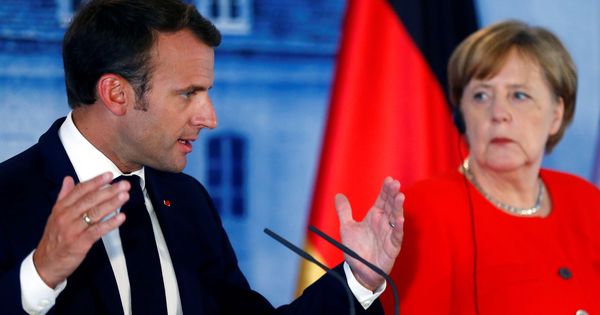 Foto: Emmanuel Macron y Angela Merkel. (Reuters)