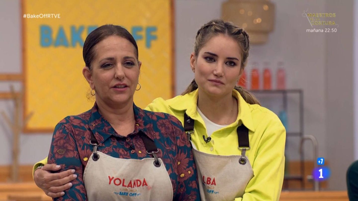 Yolanda Ramos y Alba Carrillo se enfrentan a la expulsión de 'Bake off: famosos al horno'. (RTVE)