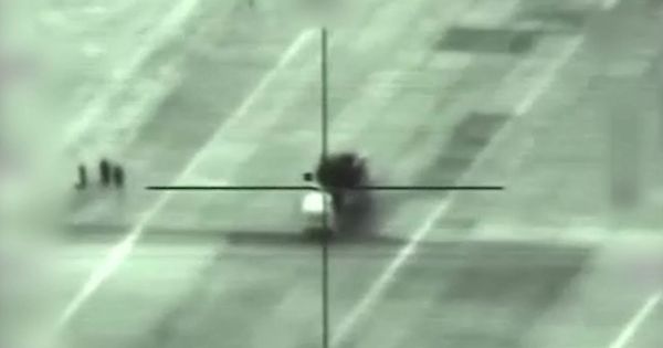 Foto: Una captura de vídeo muestra un lanzamisiles sirio en el objetivo de mira durante un bombardeo israelí en Siria, en mayo de 2018. (EFE)